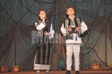 Nicoleta Afrăsinei şi Radu Andonie