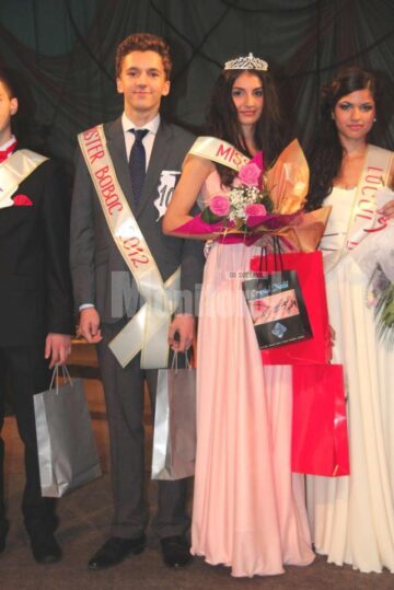 Miss Boboc Colegiul Naţional „Mihai Eminescu” Suceava a fost aleasă Ioana Sabina Todiraş, iar Mister Boboc a fost desemnat Ciprian Pozderie