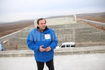 Gheorghe Flutur și-a început campania pentru Senat de pe șantierul părăsit al șoselei de centură