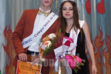 Robert Moscaliuc și Carolina Ursu, Mister și Miss Boboc 2012