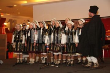 Spectacol caritabil, organizat la Iulius Mall, la sfârșitul săptămânii trecute, de Asociația Multicare Suceava