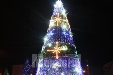 Luminile de Crăciun se vor aprinde în oraș și în bradul din Centru pe 1 Decembrie