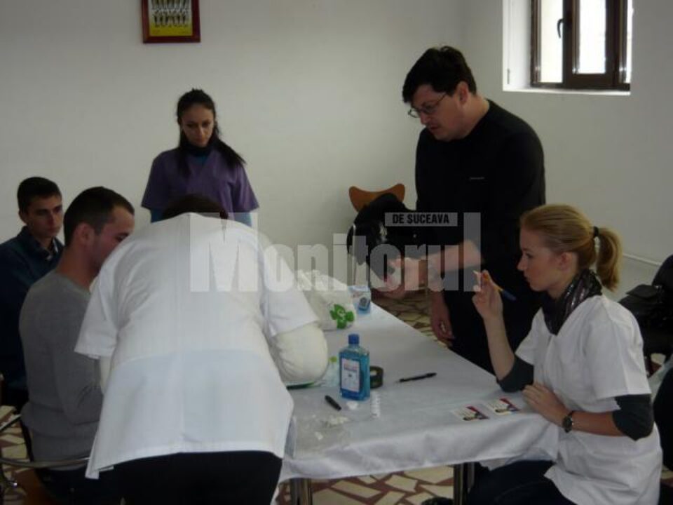 Candidatul USL pentru funcția de senator în Colegiul nr. 2 Suceava, Tiberius Brădățan, spune că de aceste analize au beneficiat, până în prezent, peste o mie de persoane de toate vârstele