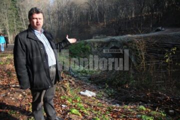 Cătălin Nechifor: „Iată o realizare a domnului Flutur, care s-a întâmplat în anii 1999 – 2000”