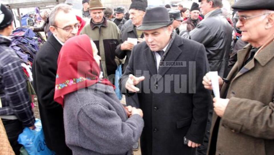 Constantin Galan, candidatul USL pentru Colegiul Rădăuți-Milișăuți, s-a aflat în fiecare zi în mijlocul cetățenilor Constantin Galan, candidatul USL pentru Colegiul Rădăuți-Milișăuți, s-a aflat în fiecare zi în mijlocul cetățenilor
