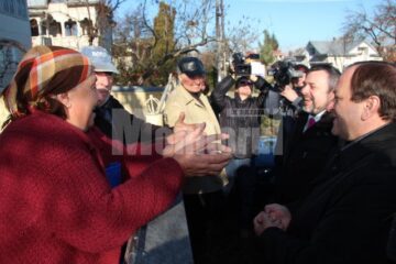Ioan Bălan și Gheorghe Flutur s-au întâlnit cu locuitorii din comuna Mitocu Dragomirnei