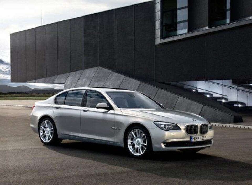 BMW Seria 7 Individual, etalon în materie de rafinament și calitate