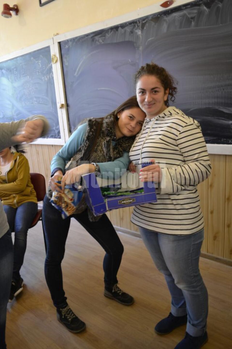Ziua Internațională a Elevului, îndulcită la Gura Humorului cu bomboane