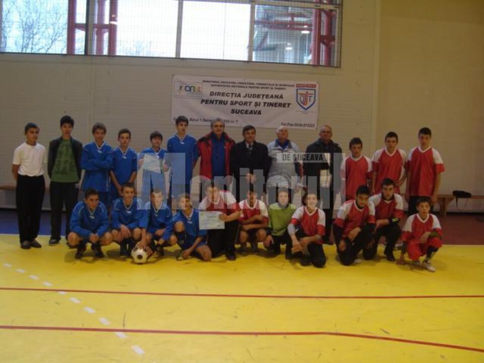 Finalistele au luptat pentru un loc la faza zonală a competiției