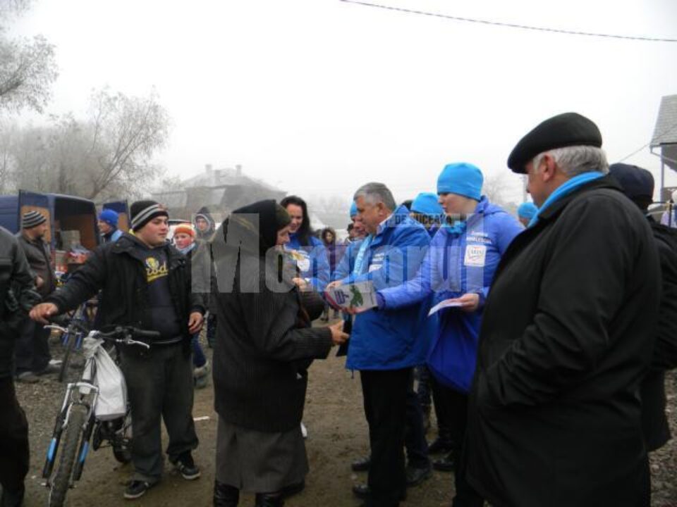 Dumitru Mihalescul a avut la începutul acestei săptămâni mai multe întâlniri cu oameni de afaceri, salariați de la societăți comerciale, pensionari și cetățeni din orașul Vicovu de Sus și comuna Marginea