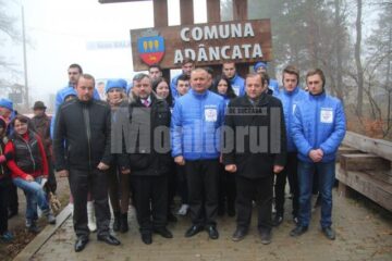 Ioan Balan și Gheorghe Flutur au primit asigurări din partea primarului din Adâncata, Viorel Cucu, că au tot sprijinul său pentru a obține posturile de deputat și senator