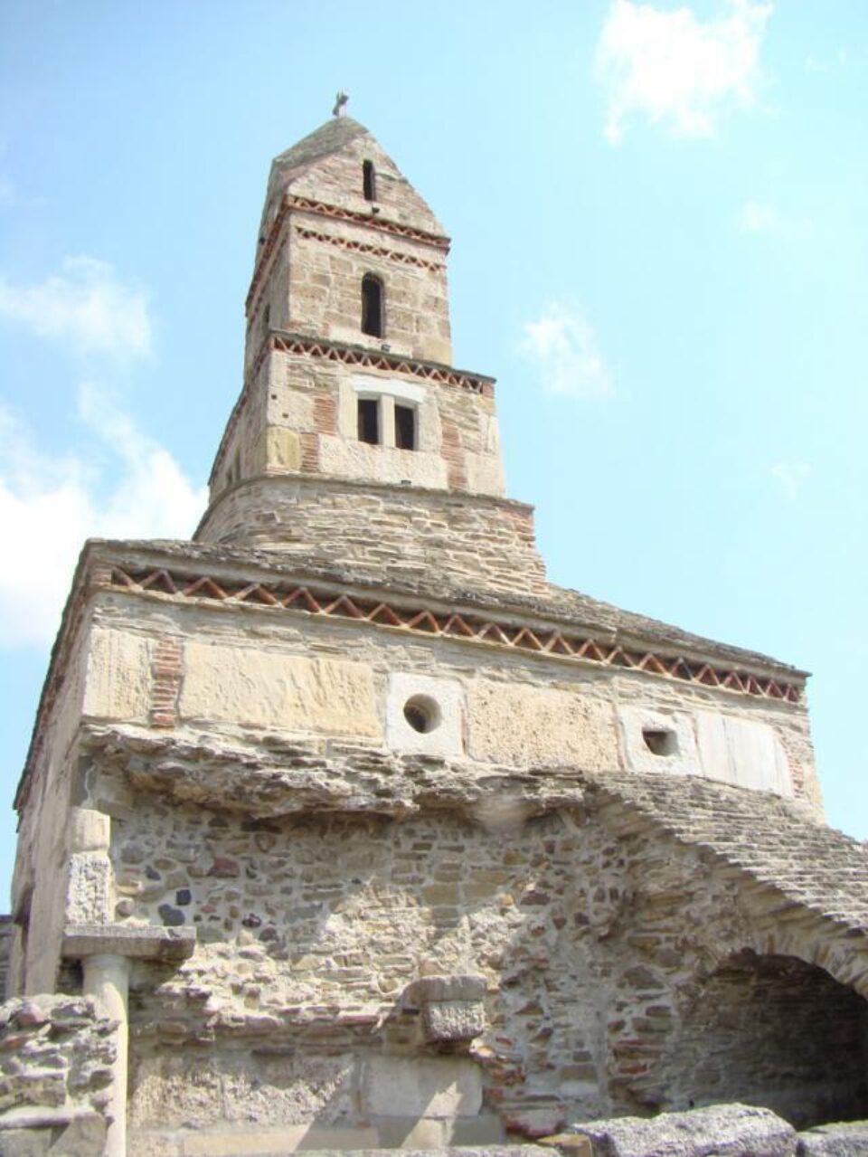 Biserica Sfântul Nicolae din Densuș. Foto: Marius NISTOR