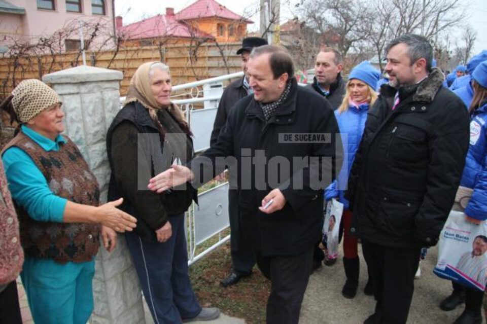 Deputatul PDL Ioan Balan și Gheorghe Flutur au fost prezenți, în cursul zilei de ieri, în Salcea, acolo unde au discutat cu alegătorii, cărora le-au prezentat ceea ce își doresc să realizeze pentru acest oraș