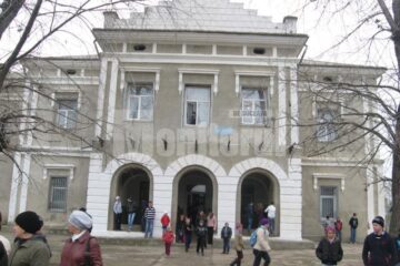 Școala generală din Fântânele
