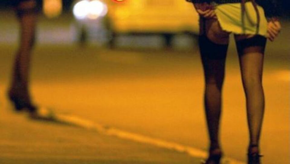 Rețea de trafic cu prostituate minore din Suceava, în hoteluri din Rădăuți și pe Autostrada Soarelui