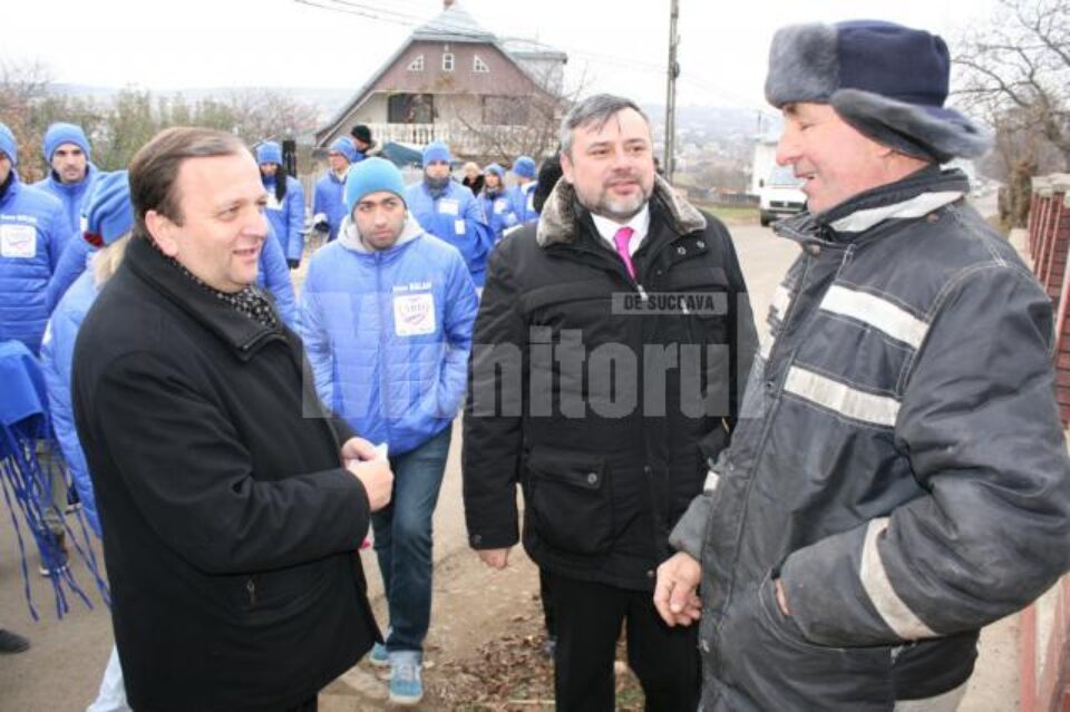 Ioan Balan, candidatul ARD pentru un nou mandat în Colegiul 2, și Gheorghe Flutur, care candidează din partea ARD pentru Senat în Colegiul 2 Suceava, s-au aflat vineri în campanie electorală printre locuitorii din Ipotești