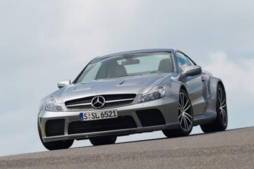 Mercedes SL 65 AMG Black Series s-a vândut ca pâinea caldă