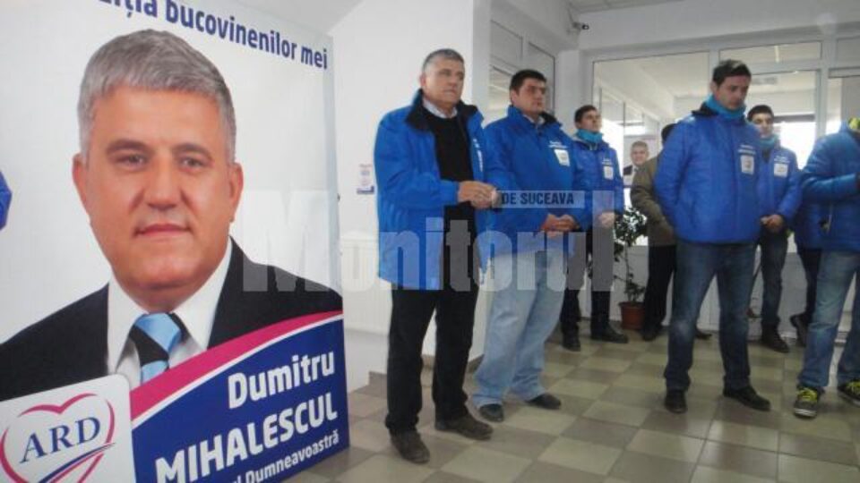 Dumitru Mihalescul: „Sediul de campanie de la Vicovu de Sus va deveni, după 9 decembrie, unul dintre birourile parlamentare care vor fi permanent la dispoziția cetățenilor”