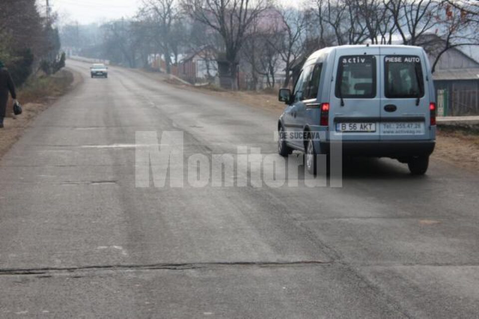 Șoferii, puși în dificultate de lipsa marcajelor, mai ales în condiții de ceață