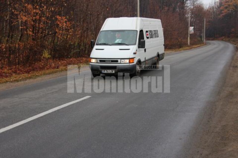 Marcajul proaspăt se întrerupe brusc după ieșirea din Suceava