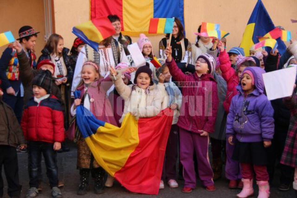 Ziua României, sărbătorită pe parcursul întregii săptămâni, la Școala Nr. 1 din Suceava