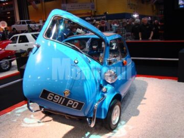 Alte mașini prezente la expoziția de automobile clasice