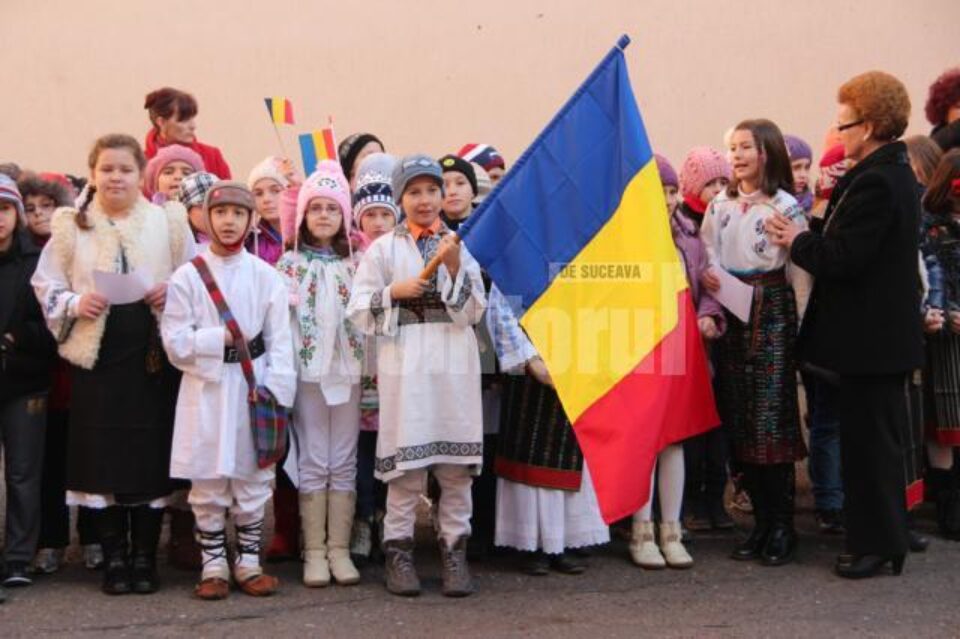 Ziua României, sărbătorită pe parcursul întregii săptămâni, la Școala Nr. 1 din Suceava
