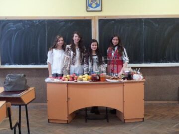 Ziua Națională a fost sărbătorită inedit de elevii de la “Petru Rareș”