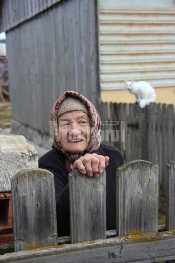 Febra teoriilor apocaliptice care a încins imaginația a milioane de oameni din întreaga lume nu s-a prins însă și de suceveni
