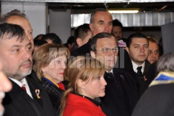 Oficialități prezente la inaugurarea parcărilor