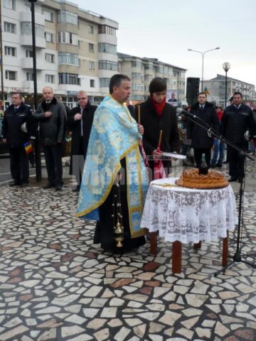 Ceremonial militar – religios și depuneri de coroane la Fălticeni