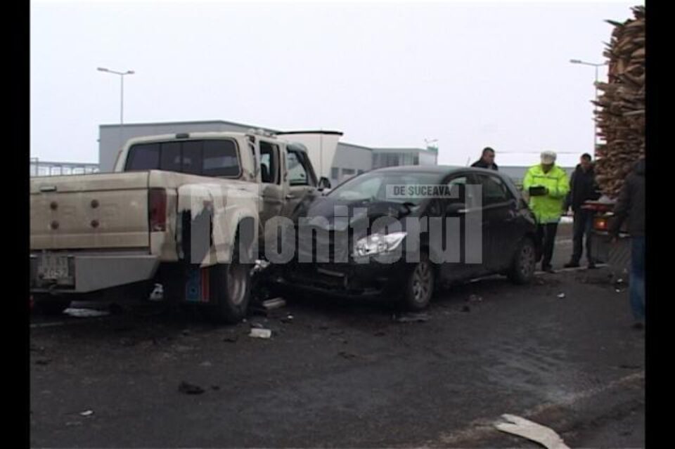 Drumul E 85, blocat mai bine de o oră după un accident în lanț la Pătrăuți
