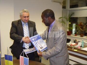 Guy Djoken, președintele Asociației UNESCO a filialei din Statele Unite ale Americii și vicepreședinte UNESCO la nivel mondial, în vizită la Suceava
