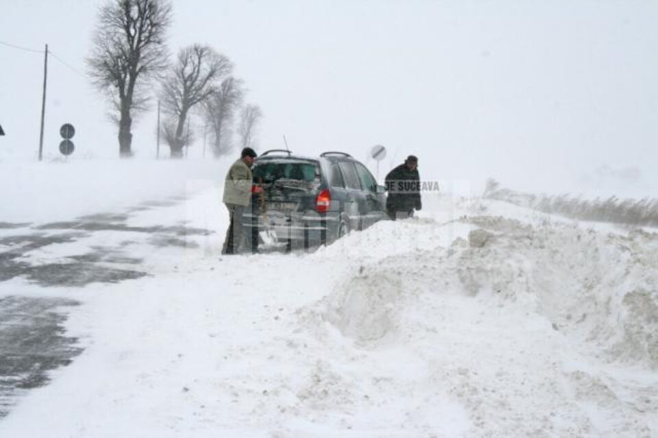 Viscolul a pus la pământ aproape tot județul Suceava