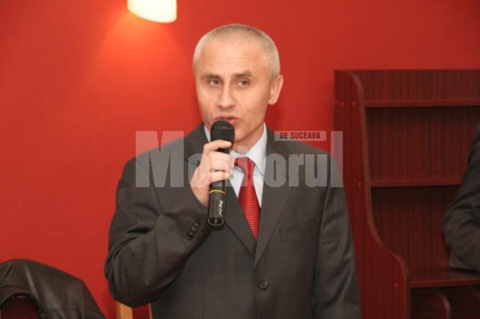 Aurel Burciu este acuzat de procurorii DNA Suceava că a folosit în interes propriu bani obținuți prin intermediul un proiect din fonduri europene Aurel Burciu este acuzat de procurorii DNA Suceava că a folosit în interes propriu bani obținuți prin intermediul un proiect din fonduri europene
