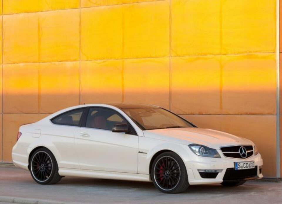 Mercedes-Benz C 63 AMG are gene de supercar