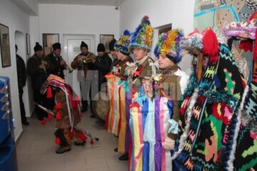 Urători și colindători de la Fântânele
