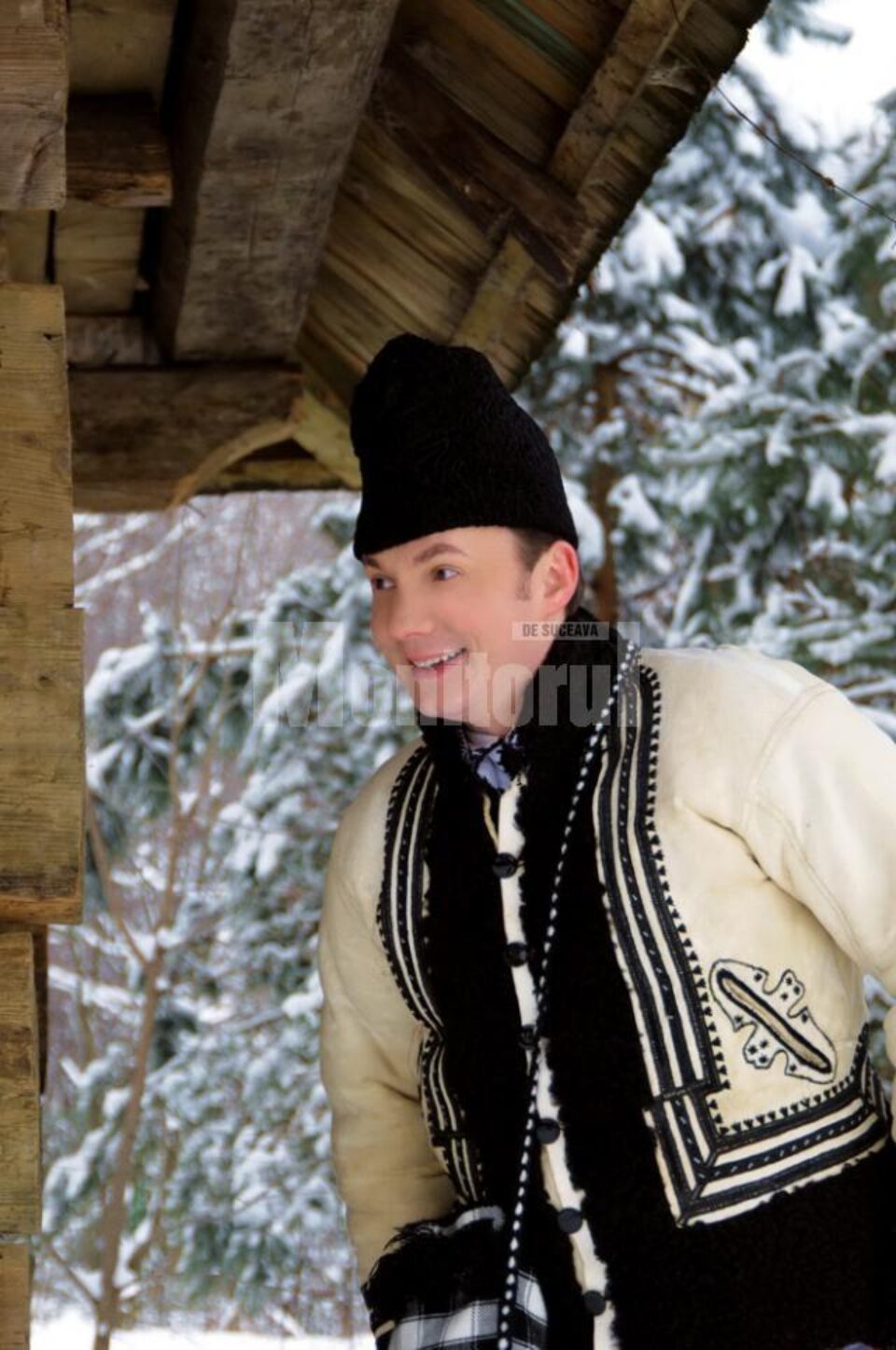 Solistul sucevean de muzică populară Marius Zgâianu