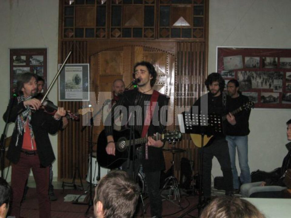 Concertul trupei Hara