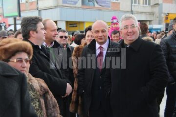 Autoritatile locale și județene au urmărit spectacolul alături de suceveni