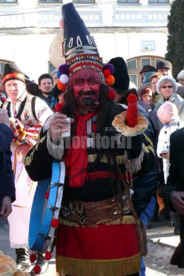 Festivalul de obiceiuri populare de iarnă „Porniți plugul, Feți-Frumoși!”