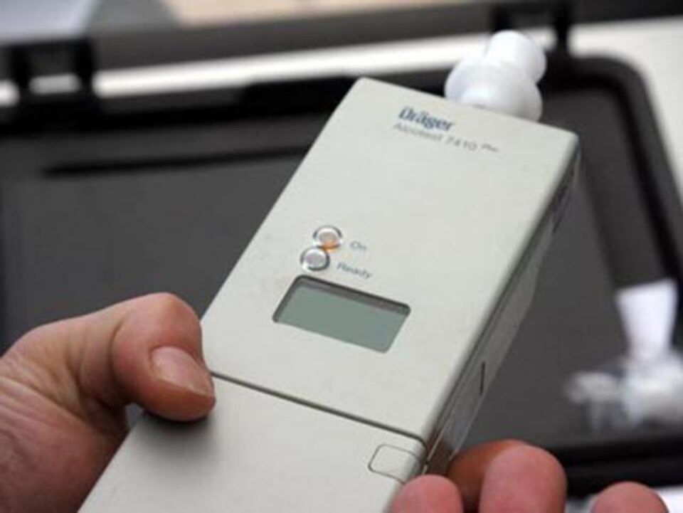 Cel mai beat șofer din țară de sărbători a fost un sucevean: 1,88 mg/l alcool în aerul expirat Cel mai beat șofer din țară de sărbători a fost un sucevean: 1,88 mg/l alcool în aerul expirat