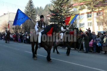 Festivalul de obiceiuri populare de iarnă „Porniți plugul, Feți-Frumoși!”