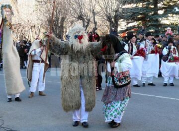 Festivalul de obiceiuri populare de iarnă „Porniți plugul, Feți-Frumoși!”