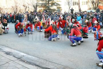 Festivalul de obiceiuri populare de iarnă „Porniți plugul, Feți-Frumoși!”