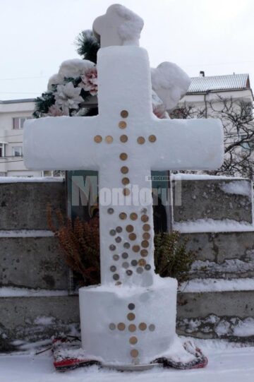 Crucea de gheață de la Biserica Sf. Ilie