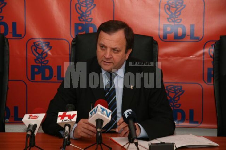 Gheorghe Flutur: „PDL nu are pe ordinea de zi excluderi din partid, ci aducerea de oameni noi” Gheorghe Flutur: „PDL nu are pe ordinea de zi excluderi din partid, ci aducerea de oameni noi”