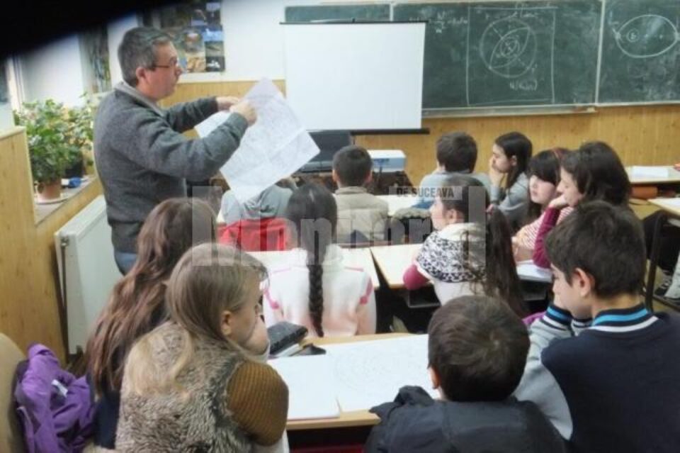 120 de elevi și profesori din toată țara au participat la Tabăra Națională de Astronomie și Astrofizică