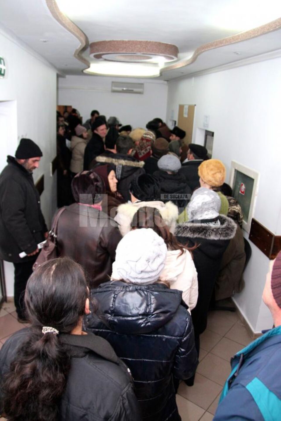 Numeroși suceveni s-au adresat Casei de Asigurări de Sănătate Suceava pentru a solicita adeverințe care să le ateste calitatea de asigurat