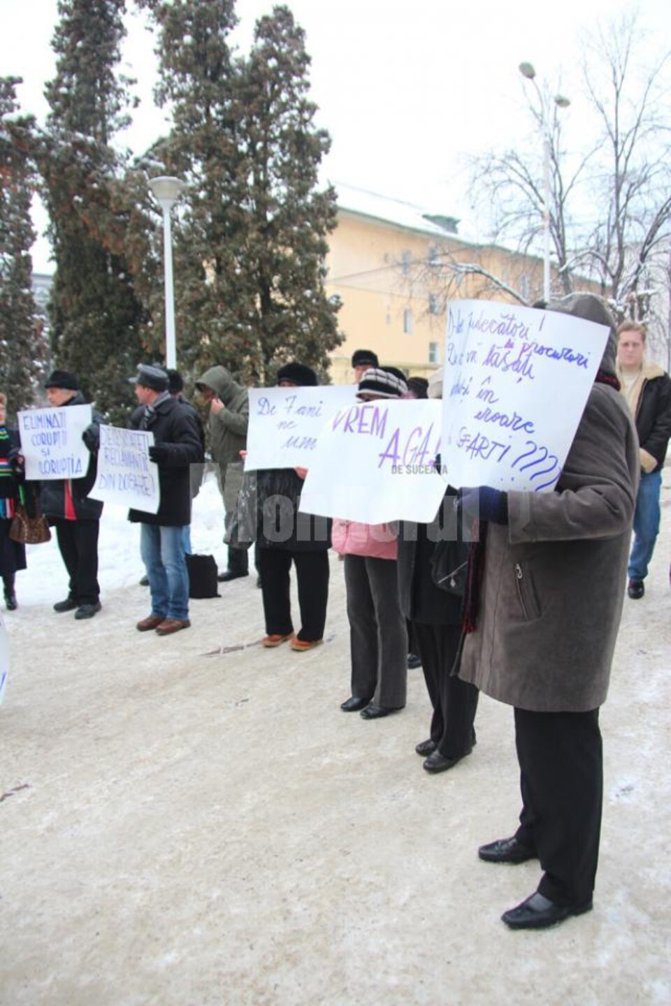 Protestul foștilor angajați de la SC Star Mod SA Suceava